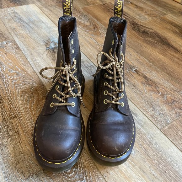 DR MARTENS 1460 CRAZY HORSE LEATHER LACE UP BOOTS - Picture 8 of 9